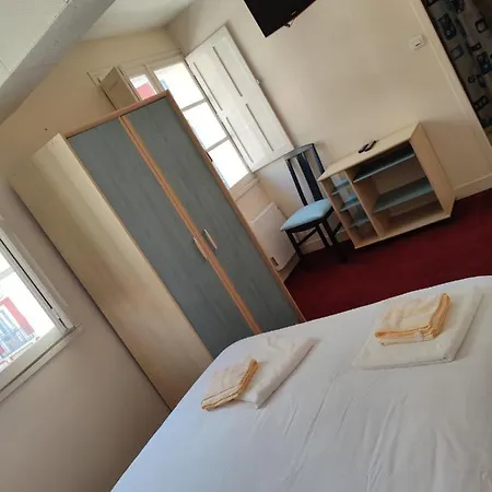 Du Rocher Hotel 2*